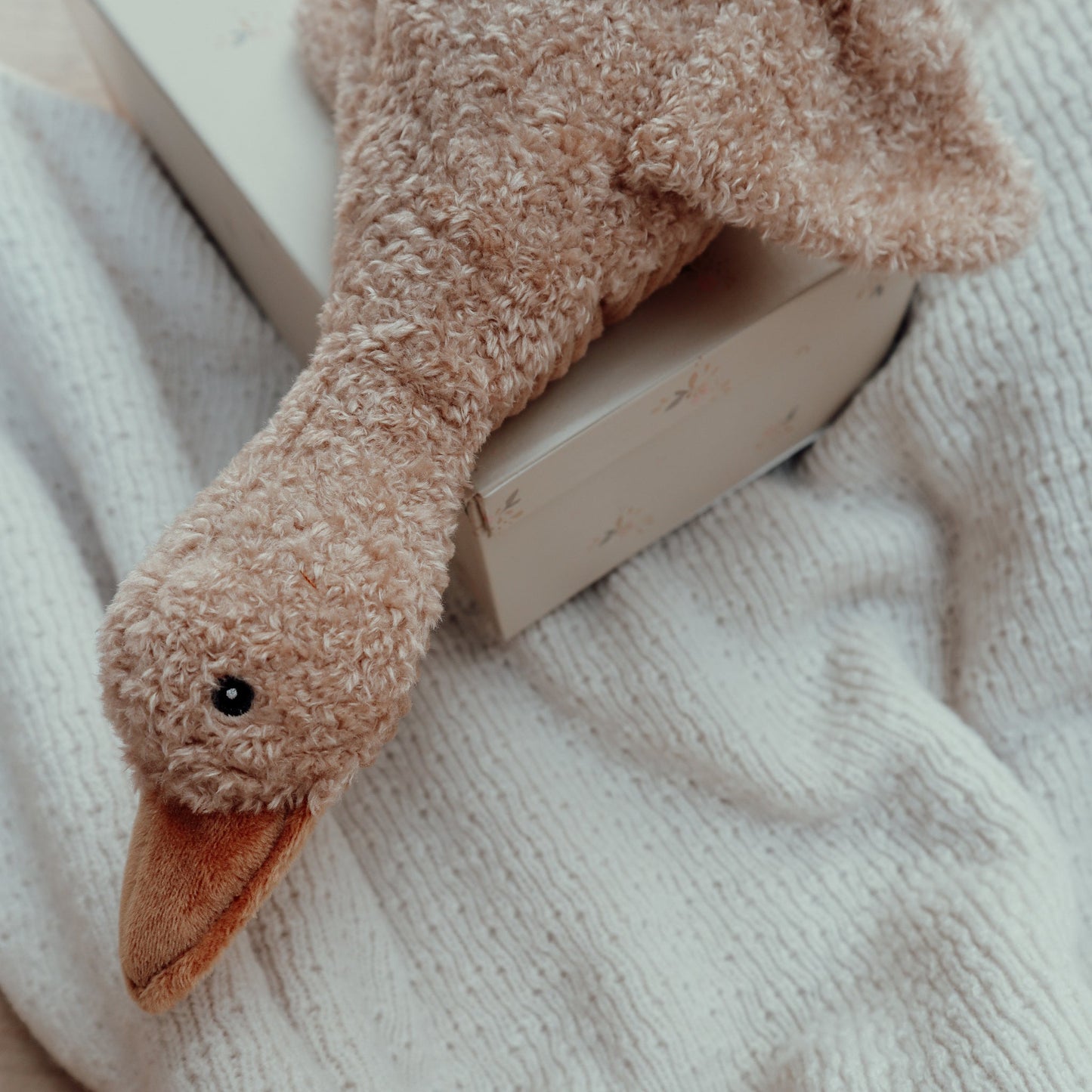 Liva (brown) - Rechargeable heartbeat comforter